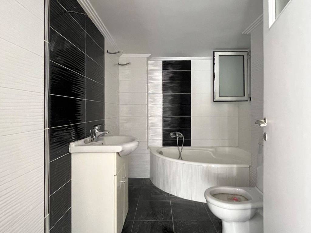 exarcheia_residential_apartment_for_rent