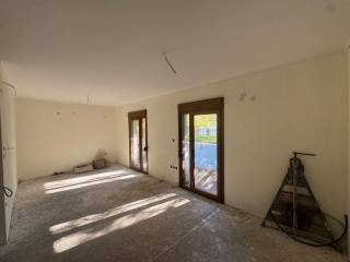 Σαλονοκουζίνα ισογείου