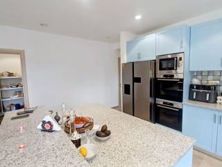 ΚΟΥΖΙΝΑ ΚΑΙ ΑΠΟΘΗΚΗ -ΕΠΩΝΥΜΕΣ ΗΛΕΚΤΡΙΚΕΣ ΣΥΣΚΕΥΕΣ