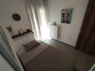 ANYPLACE MESITIKES YPERESIES