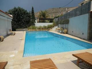 Βίλα με Πισινα προς Πώληση στην Αττική Παλαιά Φωκαία