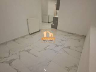 Χαριλάου, Γκαρσονιέρα