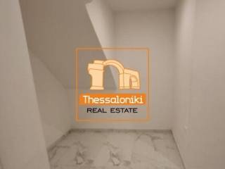 Χαριλάου, Γκαρσονιέρα