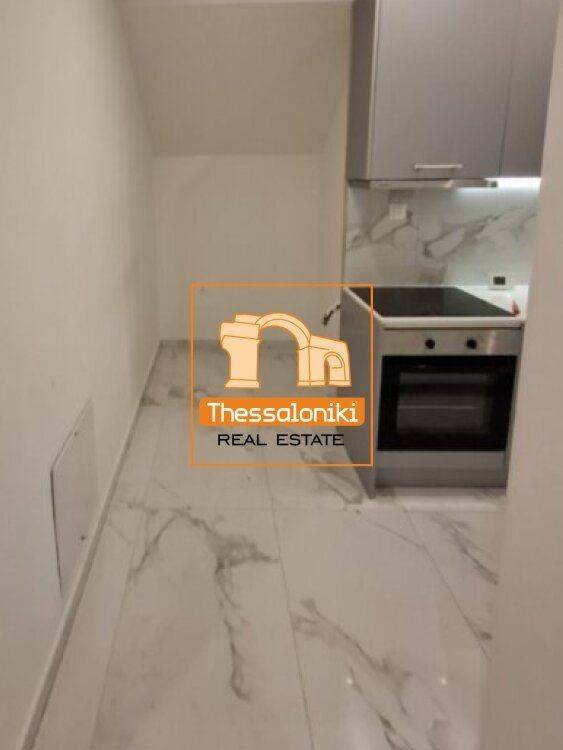 Χαριλάου, Γκαρσονιέρα