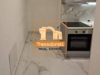 Χαριλάου, Γκαρσονιέρα