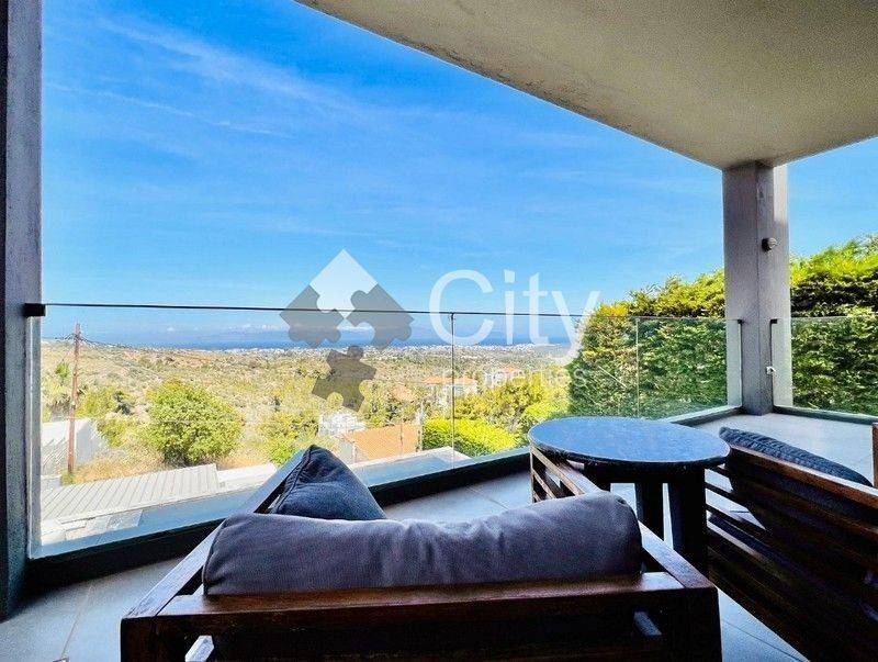 Θέα από μπαλκόνι