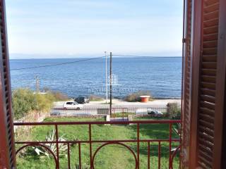 Me thea te thalassa apo ton oropho