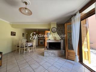 Παραθαλάσσια μονοκατοικία με θέα θάλαασα στην Επίδαυρο