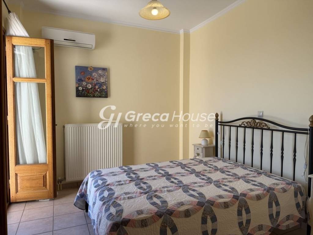 Παραθαλάσσια μονοκατοικία με θέα θάλαασα στην Επίδαυρο