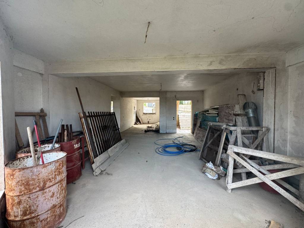 Saloni,koyzina isogeioy