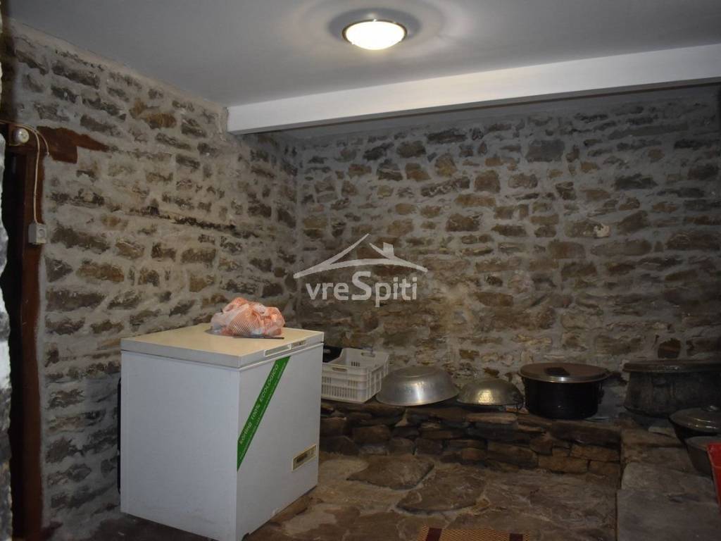 ΑΠΟΨΗ ΑΚΙΝΗΤΟΥ