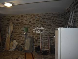 ΑΠΟΨΗ ΑΚΙΝΗΤΟΥ