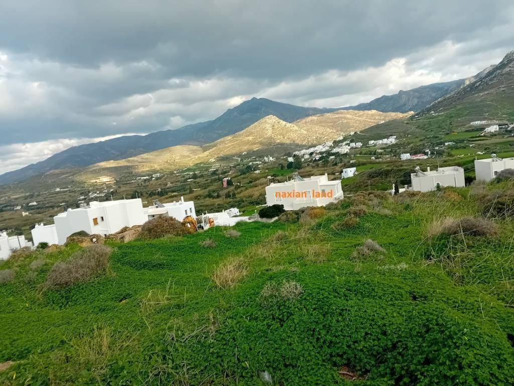 από το πάνω μέρος του οικοπέδου