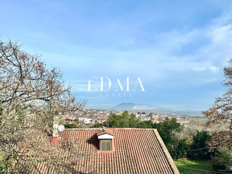 Θέα από μπαλκόνι