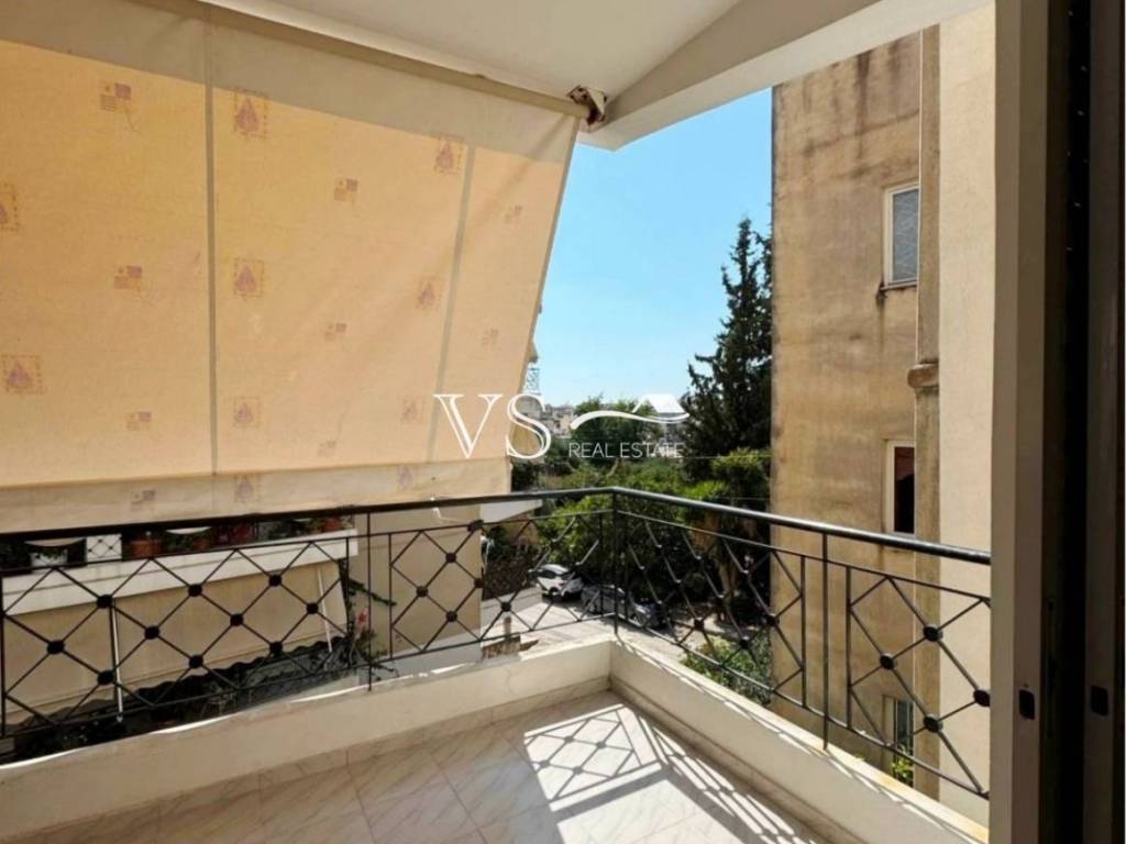 Θέα απο μπαλκόνι