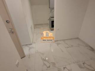 Χαριλάου, Γκαρσονιέρα