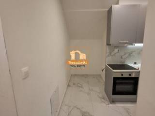 Χαριλάου, Γκαρσονιέρα