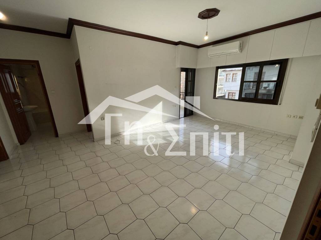 Σαλοκουζίνα