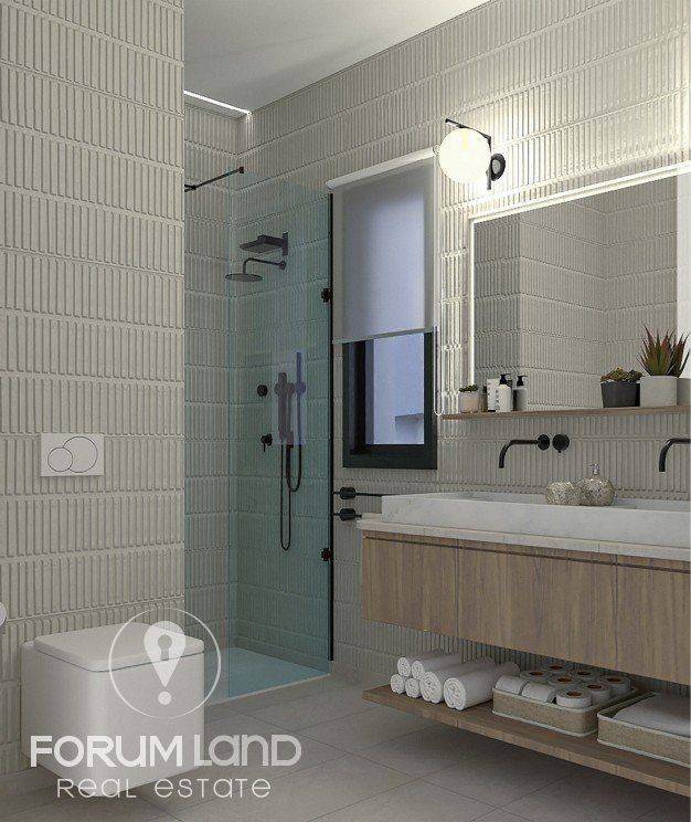 Forumland Real Estate, Μπάνιο