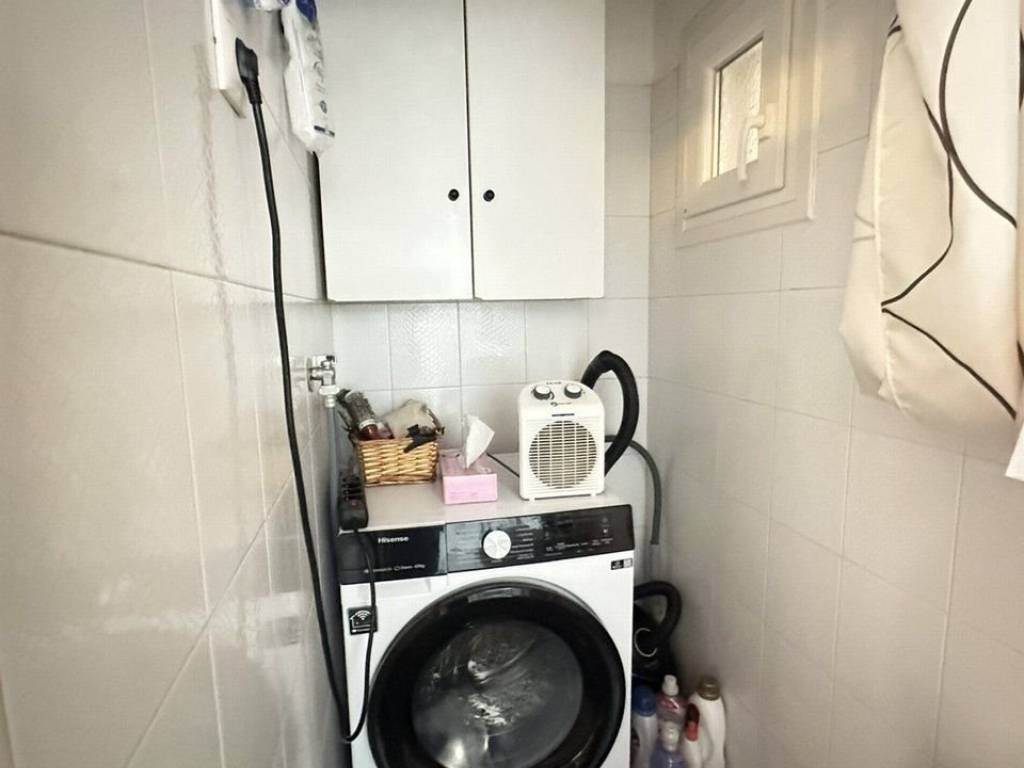 Forumland Real Estate, Μπάνιο