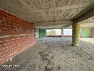 Forumland Real Estate, Κτίριο 1.400τ.μ.