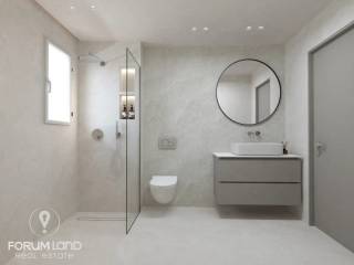 Forumland Real Estate, Μπάνιο