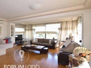 Forumland Real Estate, Σαλόνι