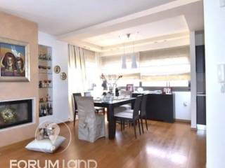 Forumland Real Estate, Σαλόνι με τζάκι