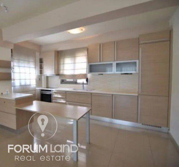 Forumland Real Estate, Σαλοκουζίνα