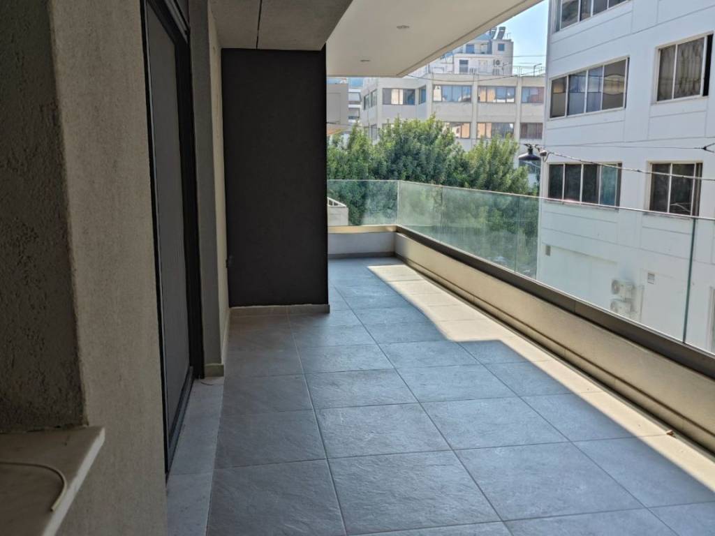 ΕΞΩΣΤΗΣ ΜΠΡΟΣΤΑ