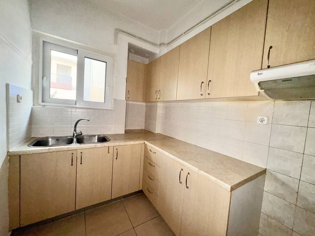 κουζίνα φωτεινη