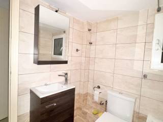 λουτρο με μπανιέρα