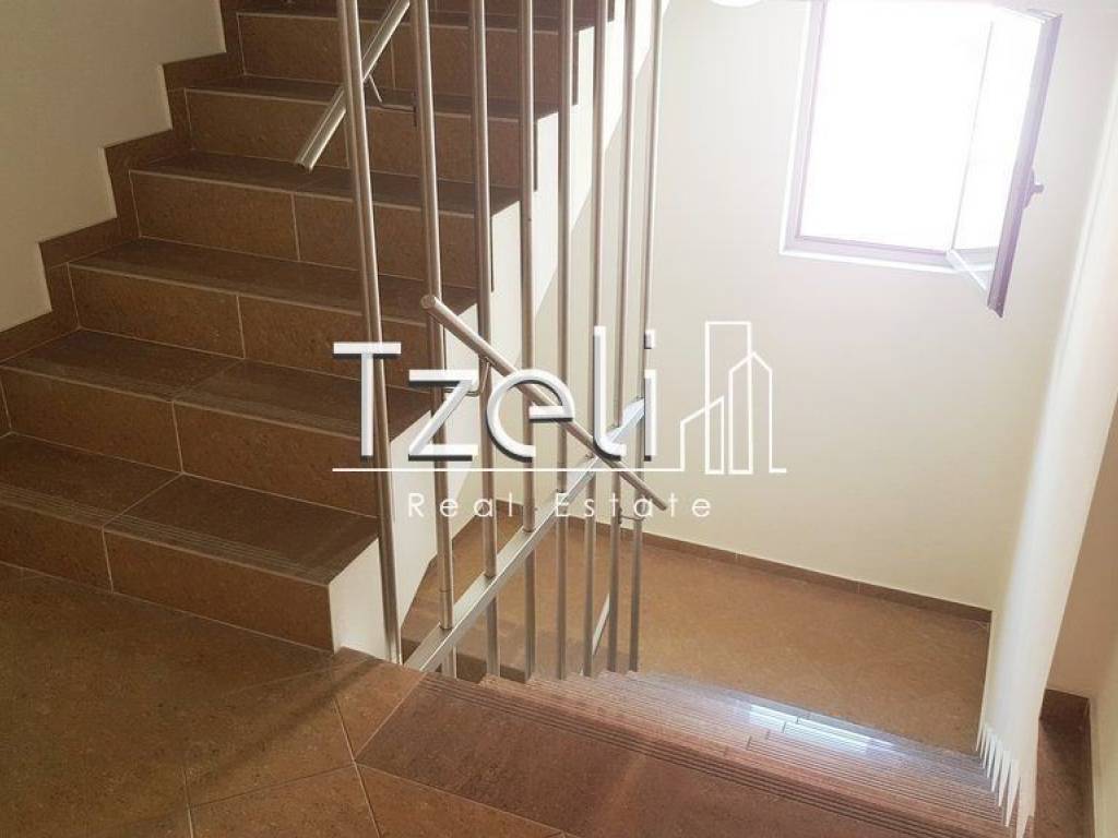 ΕΣΩΤΕΡΙΚΗ ΣΚΑΛΑ