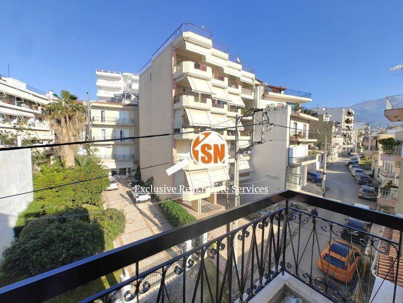 Θέα από μπαλκόνι