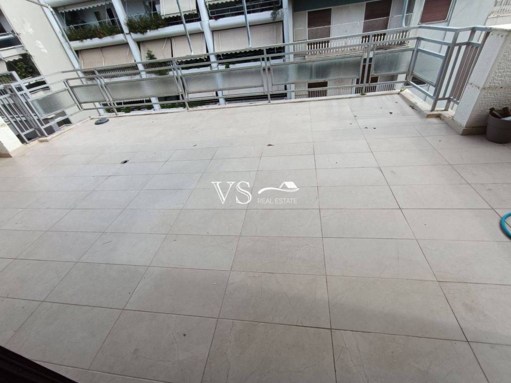 Θέα απο μπαλκόνι