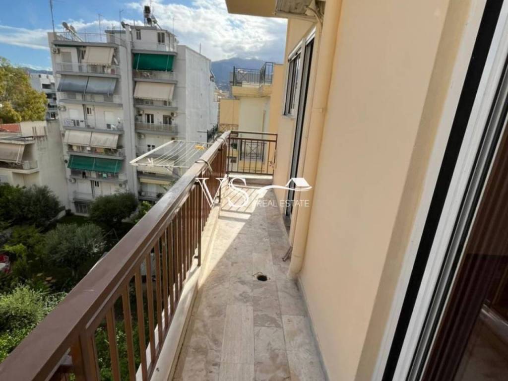 Θέα απο μπαλκόνι