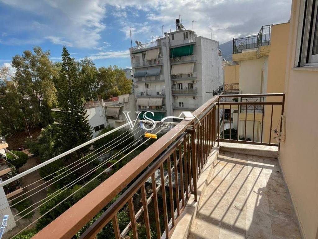 Θέα απο μπαλκόνι