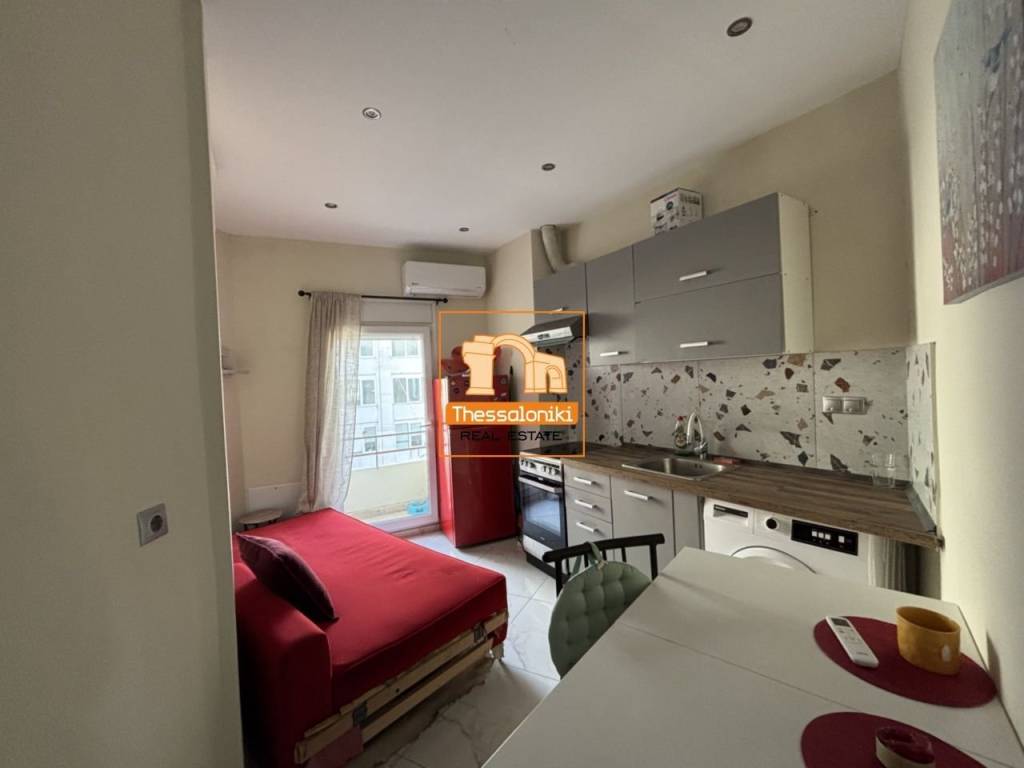 Πλ. Δημοκρατίας, Γκαρσονιέρα, 42 τ.μ.