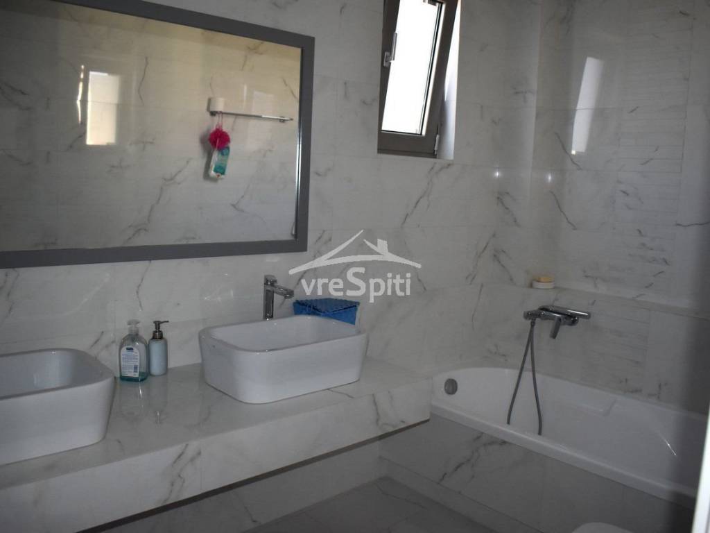 ΟΙΚΟΓΕΝΕΙΑΚΟ ΛΟΥΤΡΟ