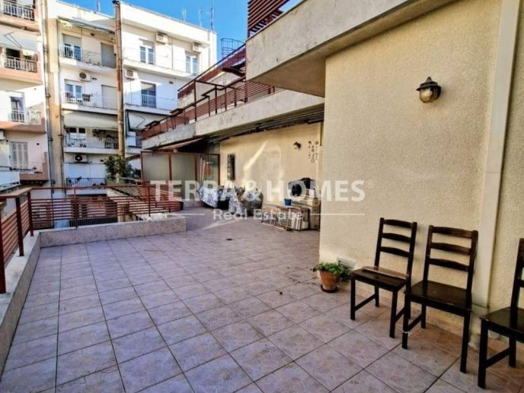 Θέα από μπαλκόνι