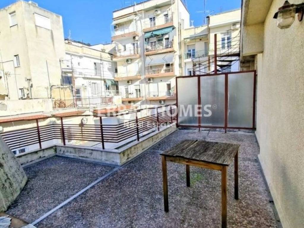 Θέα από μπαλκόνι