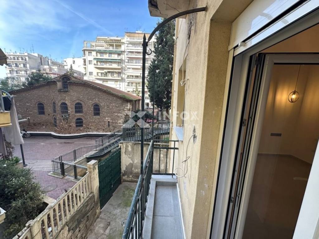 Θέα από μπαλκόνι