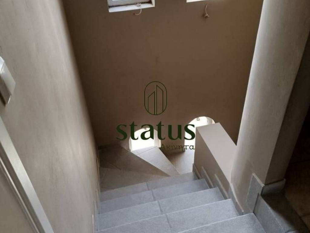 Εσωτερικη σκάλα