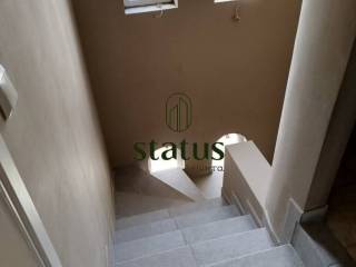 Εσωτερικη σκάλα