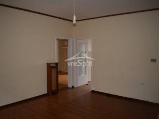 ΚΑΘΙΣΤΙΚΟ ΜΕ ΤΖΑΚΙ