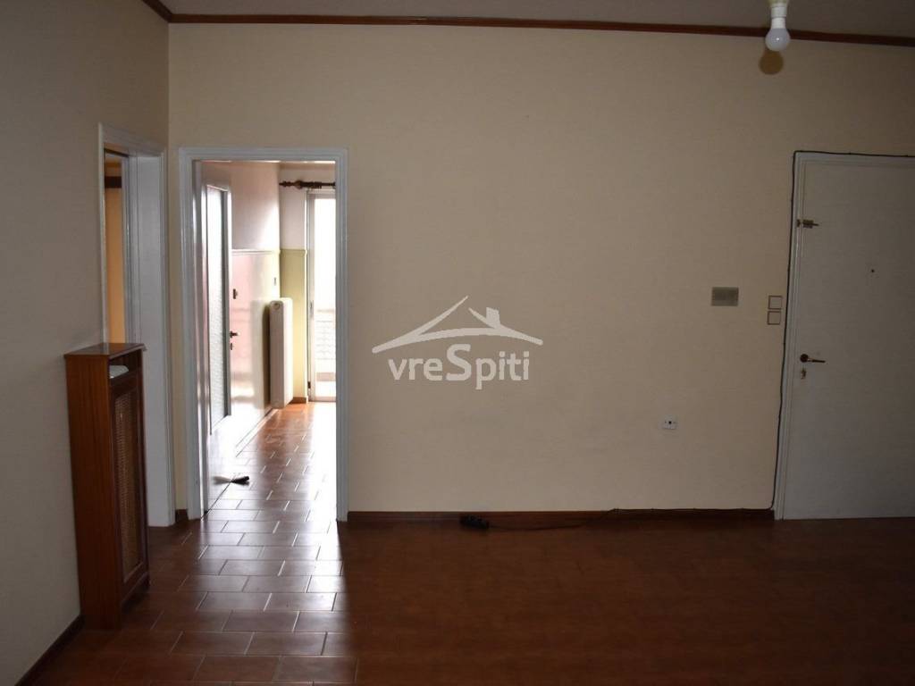 ΚΑΘΙΣΤΙΚΟ ΜΕ ΤΖΑΚΙ