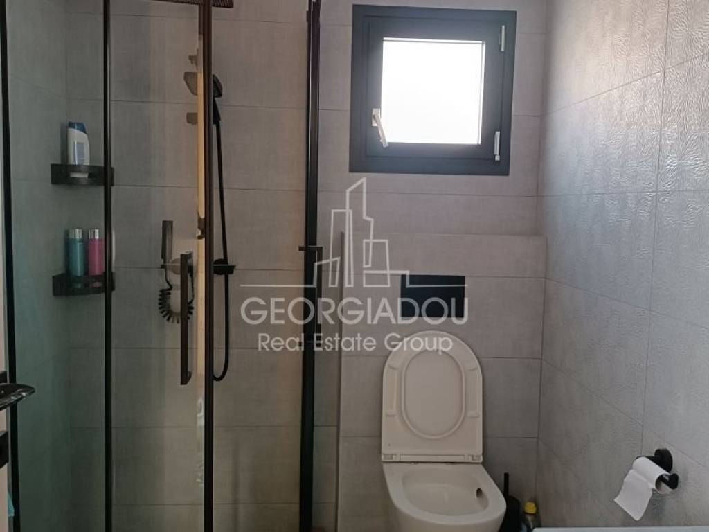 μπανιο δευτερου οροφου