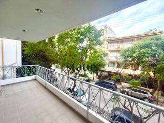 Θέα απο μπαλκόνι