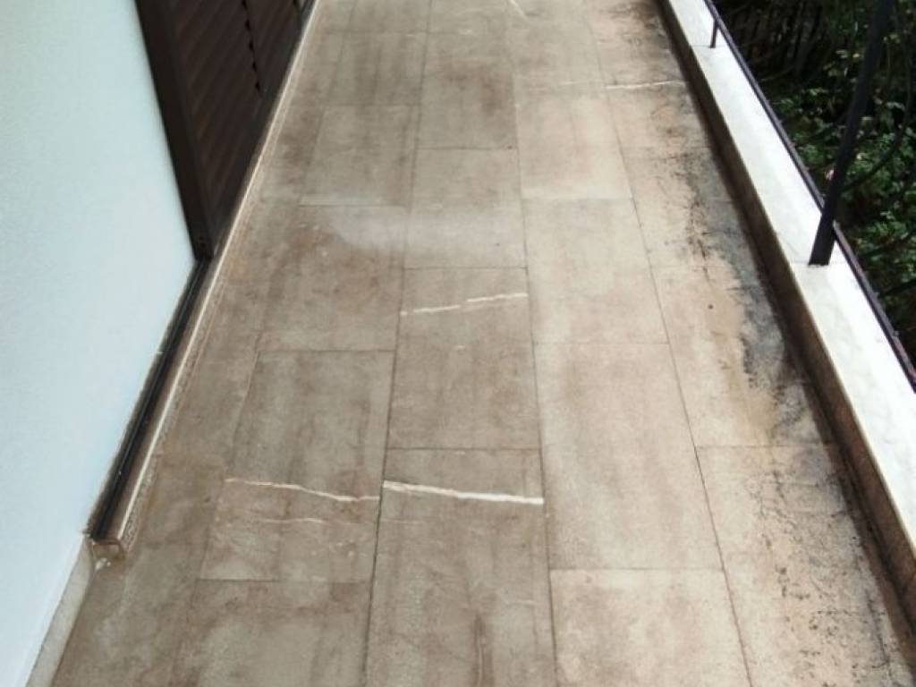 Το πίσω μπαλκόνι