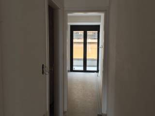 DIADROMOS YPNODOMATIO MESAIO